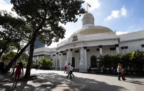 Parlamento venezolano comienza el último año del quinquenio legislativo 2021-2026