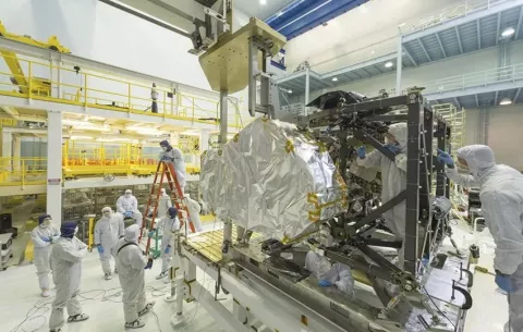 Telescopio espacial James Webb seguirá al asteroide que podría impactar en la Tierra en 2032