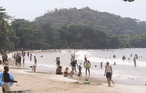 Paseos a las playas y balnearios en Colón deben contar con dos guardavidas