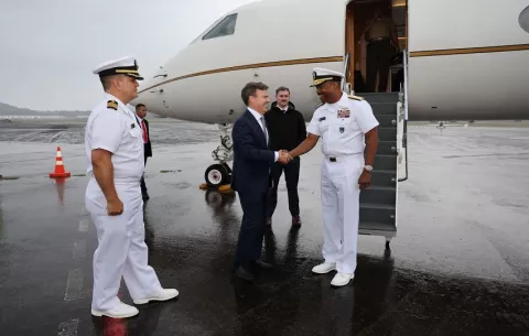 Jefe del Comando Sur de EE.UU. se reúne en Panamá con Gobierno y el Canal en medio de crisis
