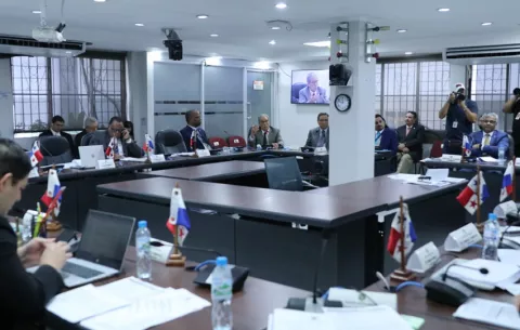 Comisión de Presupuesto aprueba traslado de partida de $91 millones para pago de jubilaciones y pensiones