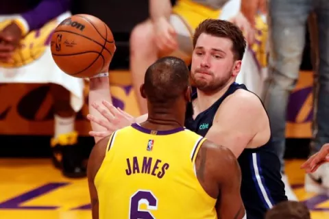 'Magic' Johnson bendice a Doncic: 'Es un gran movimiento a largo plazo para los Lakers'