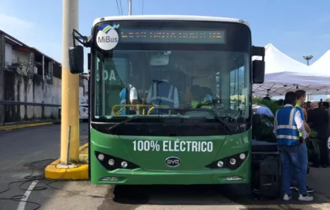La flota de buses eléctricos podría estar rodando en el 2026