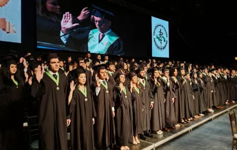 UP: 95% de los egresados de Medicina aprueban examen de certificación en su primer intento