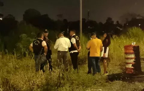 Identifican a hombre encontrado muerto en la autopista Arraiján-La Chorrera