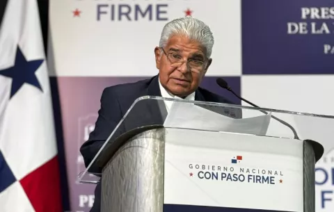 Mulino negó que se estén violando leyes o acuerdos con migrantes deportados por EE.UU. 