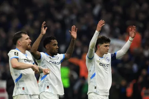 Michael Amir Murillo es titular en triunfo del Marsella
