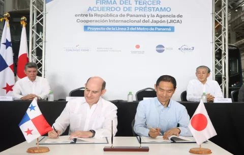 Autoridades panameñas firman tercer acuerdo de préstamo para la construcción de la Línea 3 del Metro