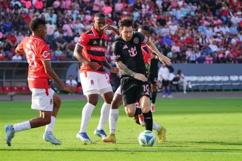 Inter Miami y Lionel Messi se imponen al Sporting San Miguelito