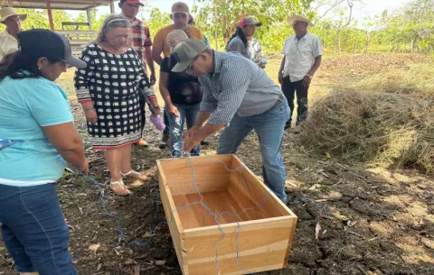 Productores, estudiantes y técnicos se capacitan en manejo sostenible de la tierra