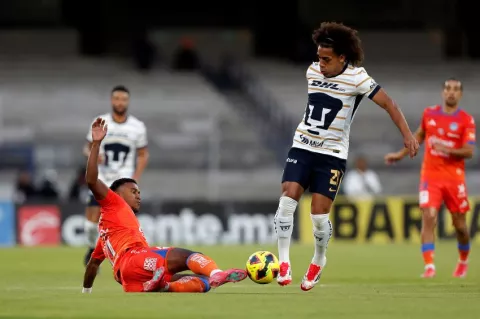 Adalberto 'Coco' Carrasquilla ganó la batalla a Yoel Bárcenas en la liga mexicana