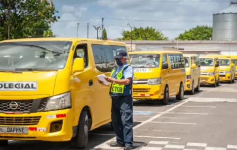 ATTT inicia verificación de busitos colegiales en la capital