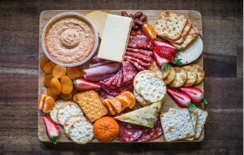¿Cuáles son los hábitos de compra de snacks y lácteos en América Latina?