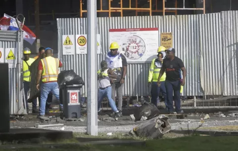 Imputan cargos a 83 trabajadores por seis presuntos delitos