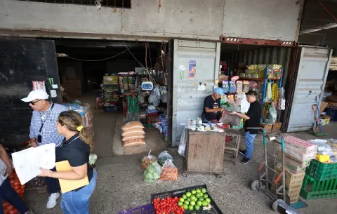 Desalojan a 12 vendedores de la vía pública en La Chorrera