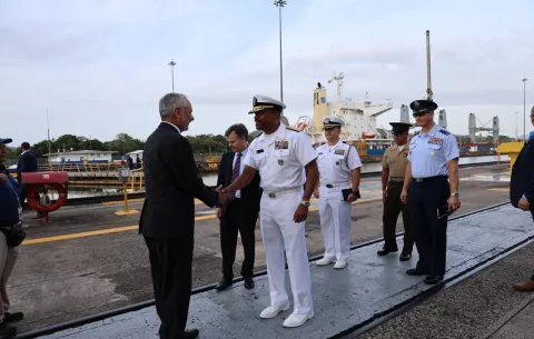Canal de Panamá y Comando Sur de EE.UU. firman acuerdo de ciberseguridad
