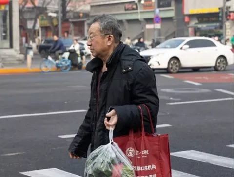 Entra en vigencia alza de aranceles a alimentos estadounidenses por parte de China