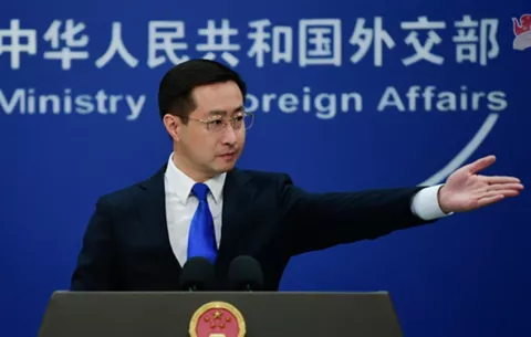 China niega el control del Canal de Panamá y evita comentar la venta de puertos en la zona