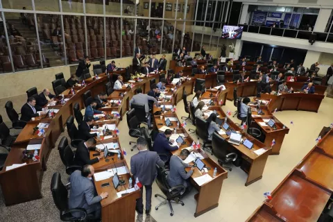Con algunas modificaciones es aprobado el nuevo modelo de pensiones propuesto por el Gobierno