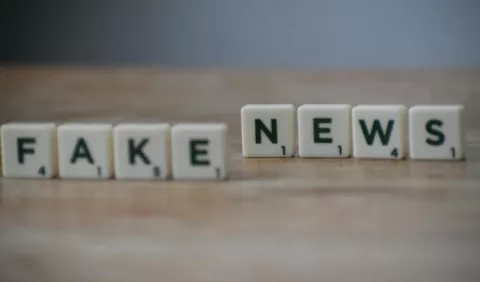 El 31% de los latinos ha creído en noticias falsas