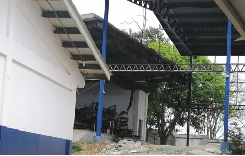 Cierran escuelas en Los Santos por baja matrícula: ya van 70 en la última década