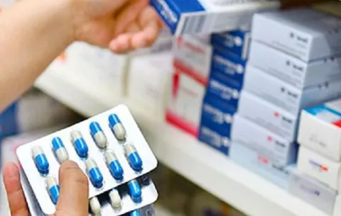 Gobierno amplía de 20 a 40 una lista de medicinas con descuentos