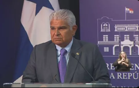Rehabilitación de la carretera La Villa de Los Santos - Macaracas tiene un costo de unos $32 millones