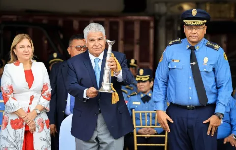 Mulino recibió el grado de Comandante Primer Jefe Honorario del Cuerpo de Bomberos 