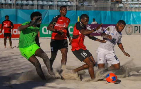 Panamá es líder de su grupo en el Premundial de Fútbol Playa