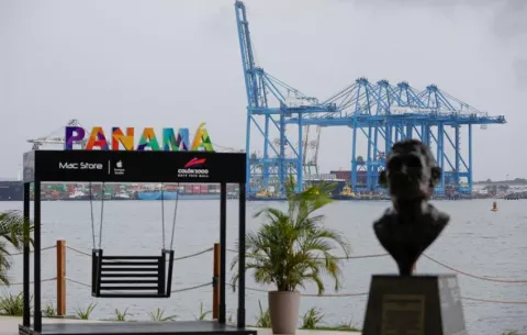Bloomberg: CK Hutchison cerrará venta de sus puertos en Panamá pese a críticas de Pekín