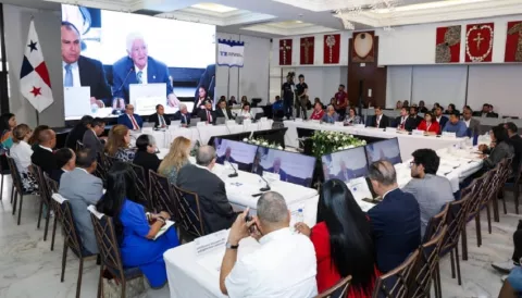 Comisión de Reformas Electorales aprueba su reglamento en forma unánime