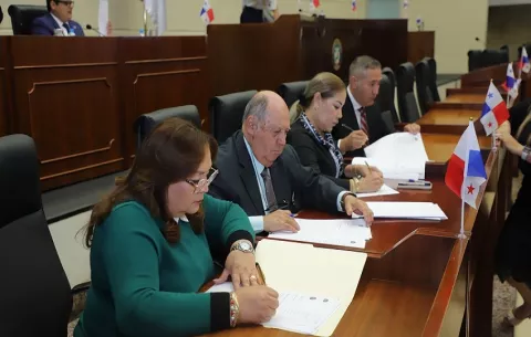 Sindicato de industriales solicita retomar propuesta del Ejecutivo a la CSS