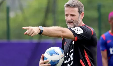 Thomas Christiansen apunta a llegar  a la final en la Nations League