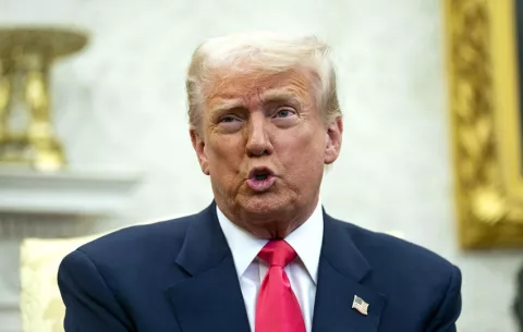 Trump anuncia un ataque 'decisivo' contra los hutíes y exige a Irán cesar su apoyo