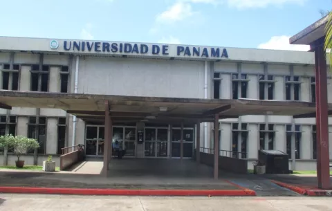 Flores destaca posición  de la UP en el  ranking SCImago: 'Subimos 60 posiciones de un año a otro'