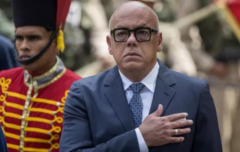 Venezuela dice que no descansará hasta rescatar a migrantes 'secuestrados' en El Salvador