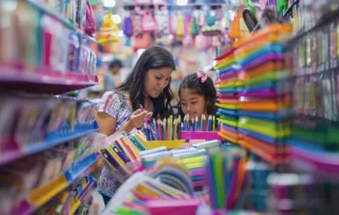 El inicio del año escolar impulsa las ventas en los centros comerciales