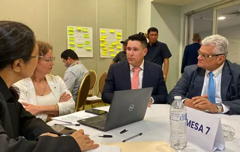 Gremios municipales proponen reformas a la Ley 37 para fortalecer la autonomía municipal