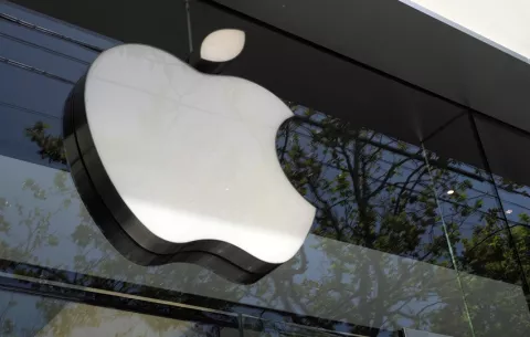 Apple planea trasladar a India el ensamblaje de los iPhone que vende en EE.UU.