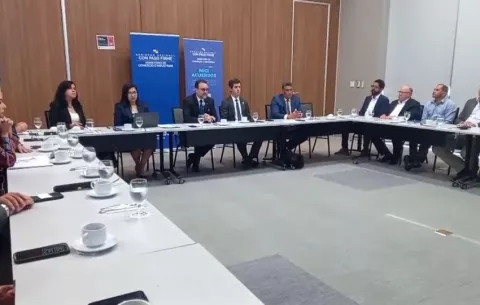 Moltó ve oportunidad para Panamá tras arancel del 10% impuesto por Estados Unidos