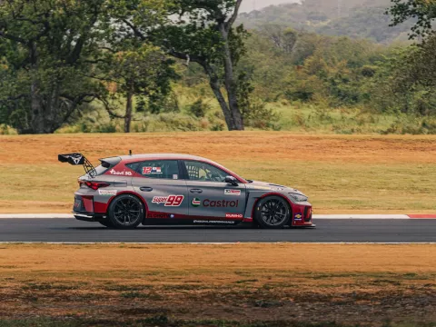 Barcenas Racing conquista la segunda fecha del TCR Panamá con una doble victoria