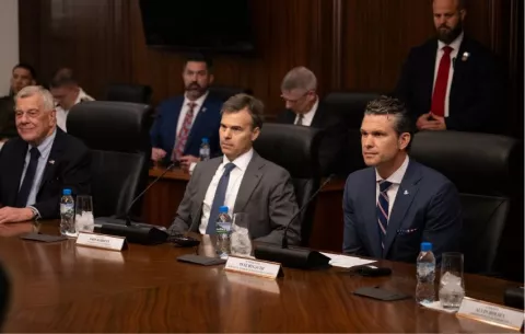  Hegseth: Estados Unidos no permitirá que China ponga en peligro la operación del Canal  