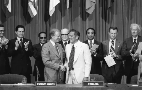 Documental recuerda la compleja negociación que entregó a Panamá el control del Canal