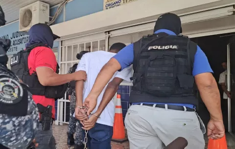 Cinco son las personas detenidas en el caso de privación de libertad de Dayra Caicedo, faltan tres más