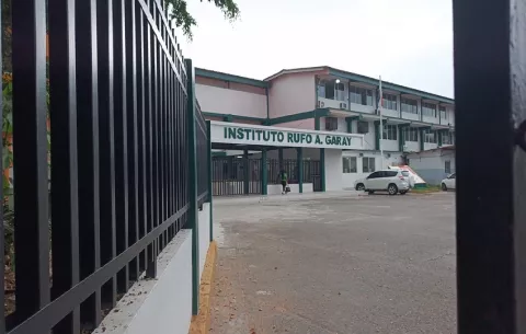 En el interior algunos colegios hubo clases y en otros se apoyó el paro docente