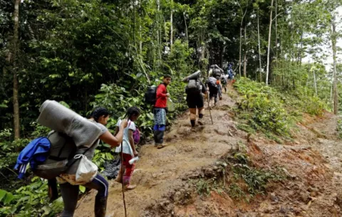 Presidente Mulino da por cerrado el paso de migrantes por la selva del Darién