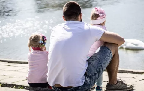 Cada vez son más los hombres que se dedican a la crianza de sus hijos, destaca jueza de pensión alimenticia