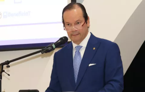 Javier Martínez-Acha: la diplomacia y la política exterior no son temas de ‘tweets’ o ‘impulsos’