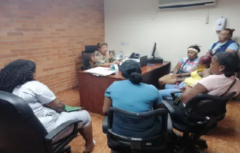 Familias damnificadas por incendio en Colón solicitan más ayuda por parte de las autoridades