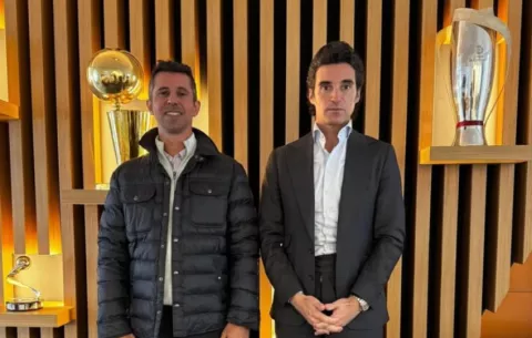 Miguel Ordóñez, de Pandeportes, visita centros deportivos en Madrid
